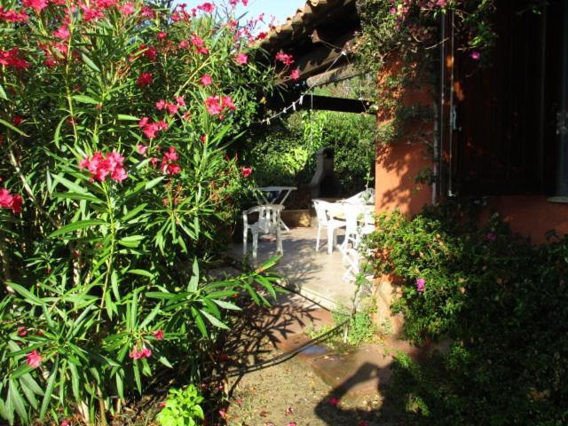 Maison de vacances dans un village de vacances à100 m. de la plage Badesi Exterior foto