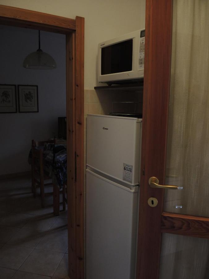Maison de vacances dans un village de vacances à100 m. de la plage Badesi Exterior foto