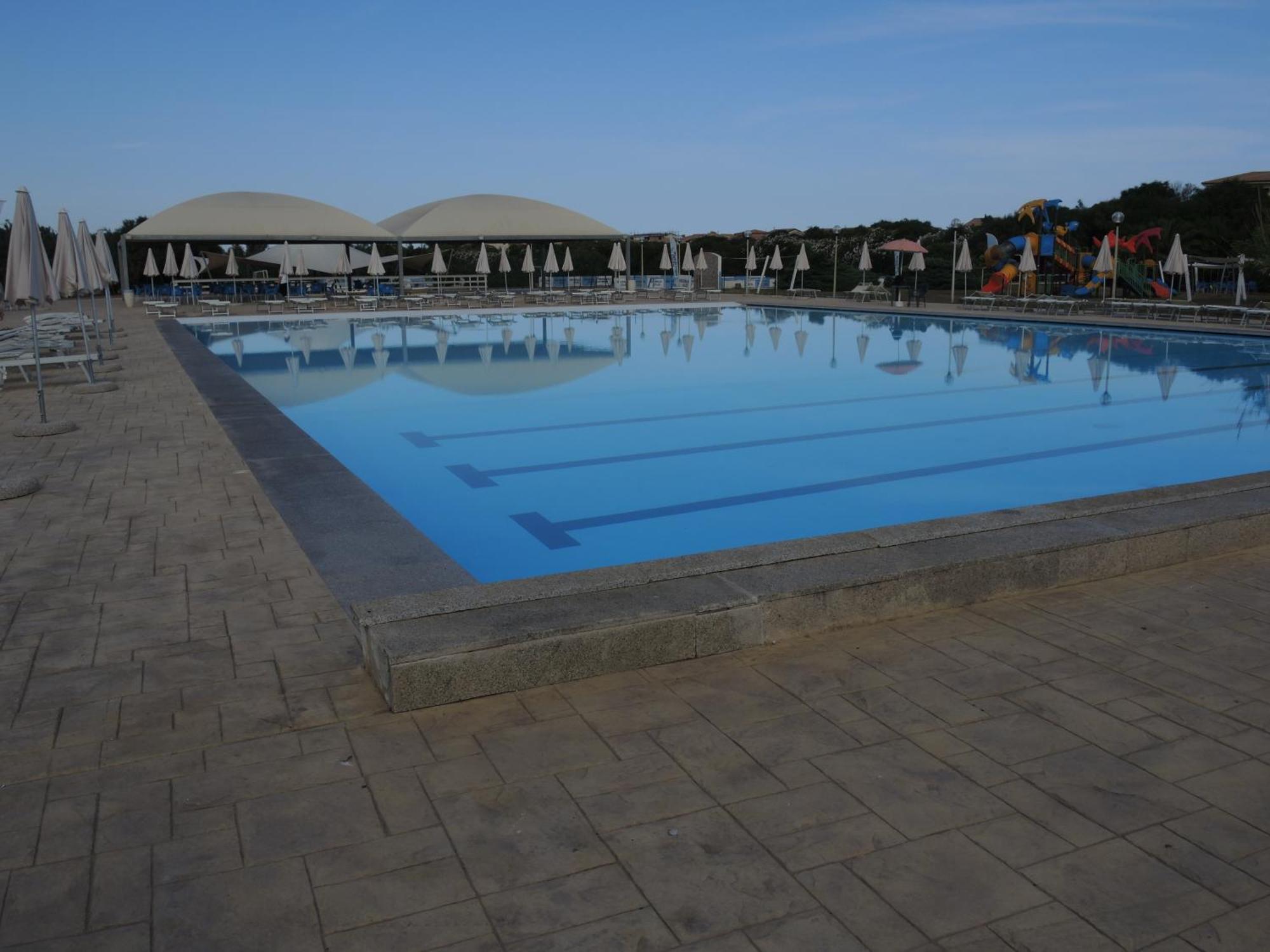 Maison de vacances dans un village de vacances à100 m. de la plage Badesi Exterior foto